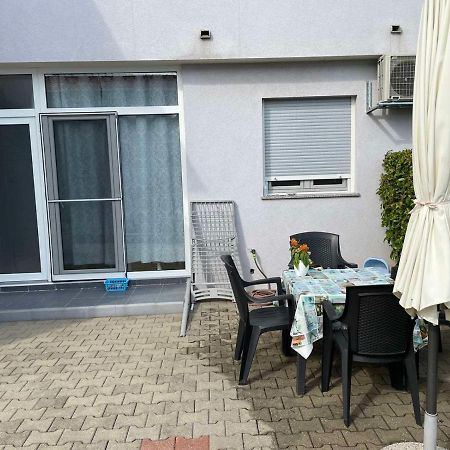 Ana Apartment กอสเตรนา ภายนอก รูปภาพ